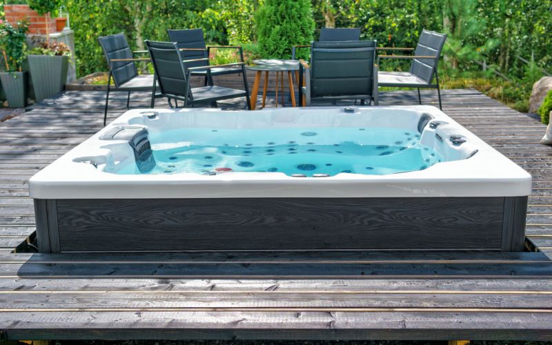 Luxury Hot Tub Outdoor Space